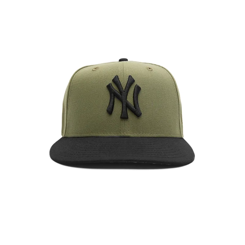 New Era New York Yankees fitted hat Green Bark/Black colorway - Joe Freshgoods Drops Clean Yankees Fitted in Green Bark Colorway