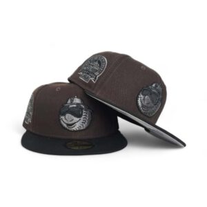 New Era New York Mets fitted hat black, gray, brown, gray bottom colorway - New Era Drops Clean Mets Fitted with Shea Stadium Side Patch