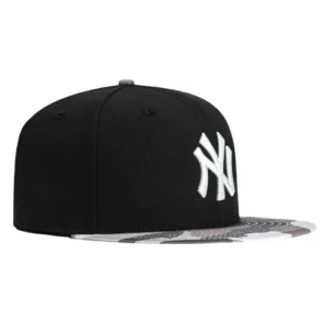 New Era New York Yankees fitted hat Black, Camo colorway - New Era Yankees Surveillance Pack Fitted Brings Military Vibes