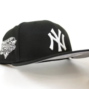New Era New York Yankees fitted hat Black White Gray Under Brim colorway - New Era Drops Clean Yankees World Series Fitted in Black and White