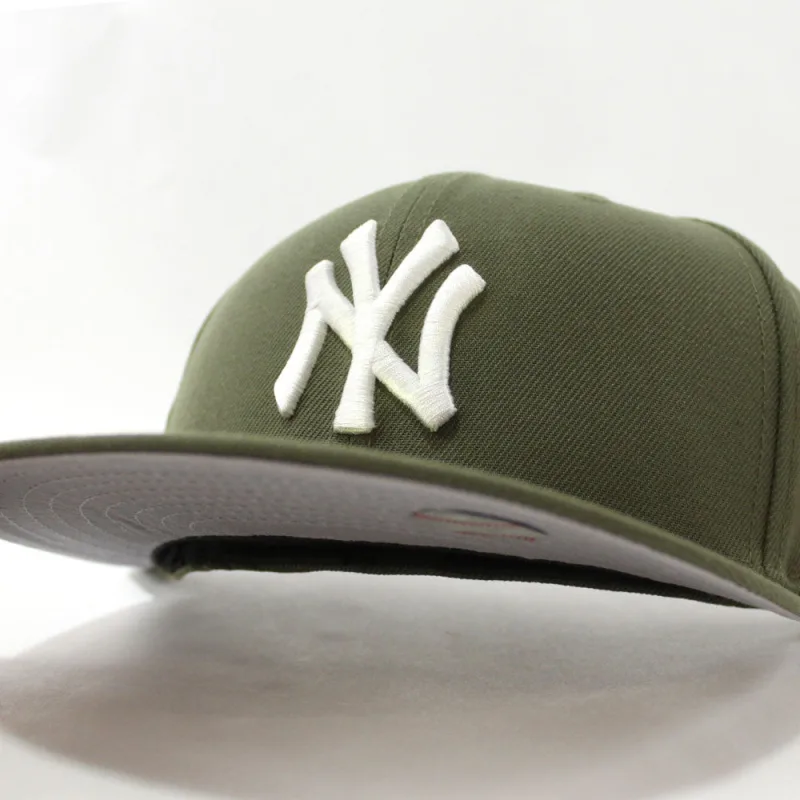New Era New York Yankees fitted hat Olive Gray Under Brim colorway - Yankees Fitted Gets Subtle Olive Gray Treatment