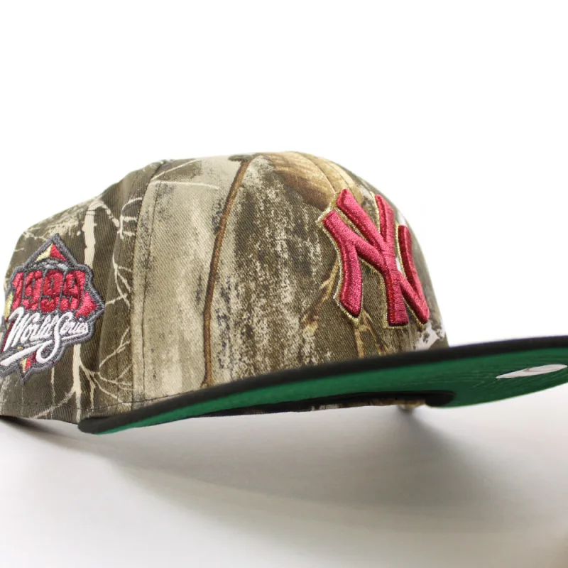 New Era New York Yankees fitted hat Real Tree camo Black Green Under Brim colorway - 1999 World Series Fitted: New Era’s Real Tree Camo Yankees Championship Tribute