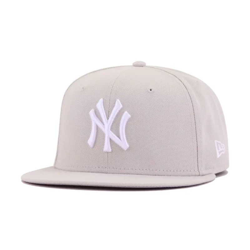 New Era New York Yankees fitted hat tan, cream colorway - New Era Yankees Fitted Drops in Clean Stone Colorway