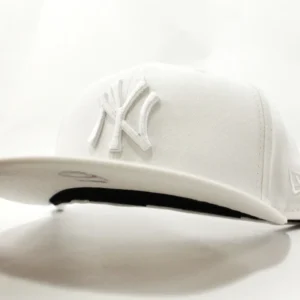 New Era New York Yankees fitted hat White on White colorway - Yankees Drop Clean White-on-White Fitted for Summer