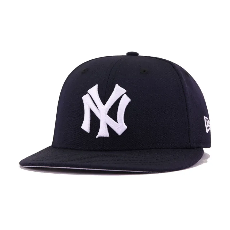 New Era New York Yankees fitted hat navy, blue colorway - New Era Drops Clean Yankees Navy Fitted in Low Profile Build