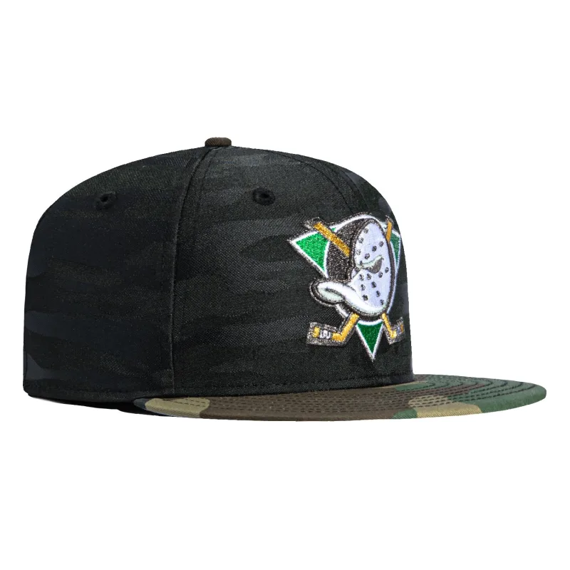 New Era Anaheim Ducks fitted hat Black Camo, Camo colorway - New Era Drops Stealth Anaheim Ducks 1991 Fitted in Black Camo