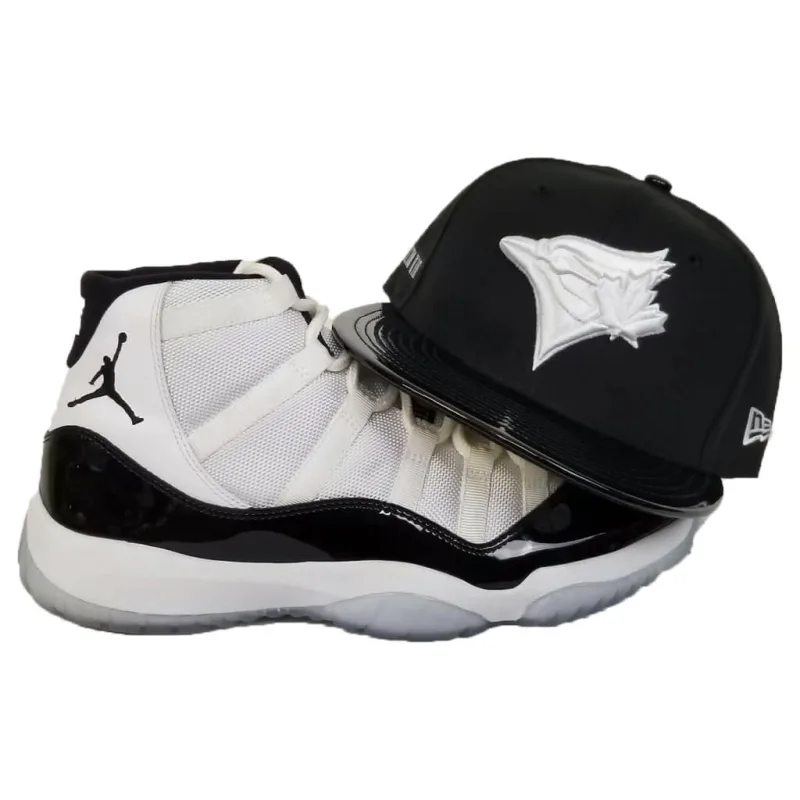 New Era Toronto Blue Jays fitted hat black, white, blue colorway - New Era Drops Clean Blue Jays Fitted Perfect for Jordan 11 Bred Heads