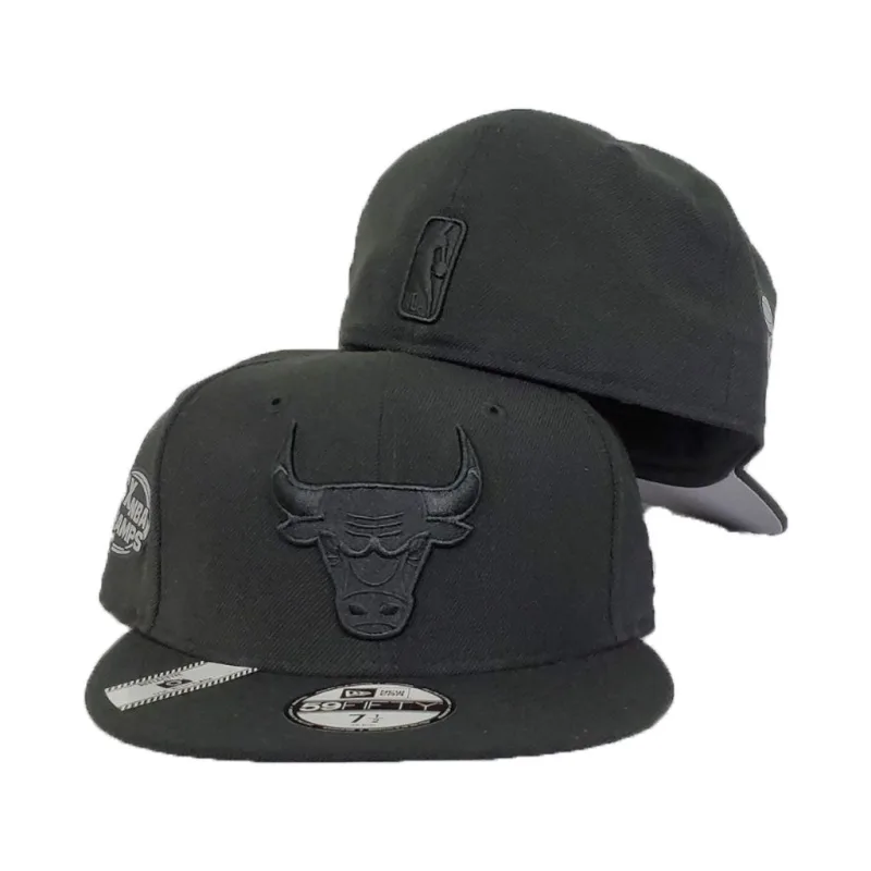 New Era Chicago Bulls fitted hat black colorway - Bulls Drop Sleek Black Reflective Fitted Celebrating 6X Championship Legacy
