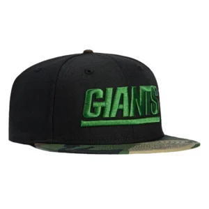 New Era New York Giants fitted hat Black, Camo colorway - New Era Drops Clean Giants Fitted in Black Camo Colorway