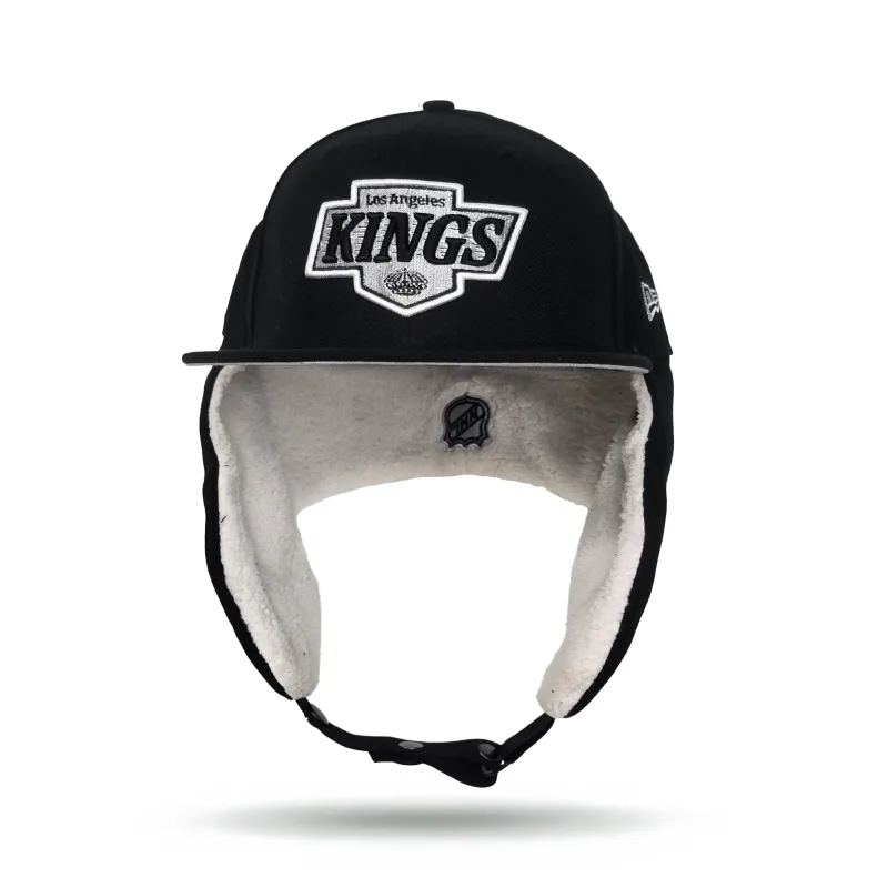 New Era Los Angeles Kings fitted hat black, gray colorway - New Era Drops Clean Kings Fitted with Dog Ear Flap Design