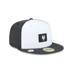 New Era New York Mets fitted hat black, white colorway - New Era Drops Clean Mets Fitted for 2026 Clubhouse Collection
