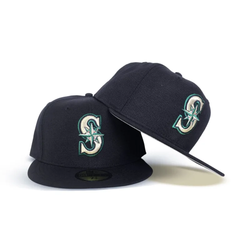New Era Seattle Mariners fitted hat navy, gray, blue colorway - Seattle Mariners Fitted Gets Clean Navy and Gray Treatment