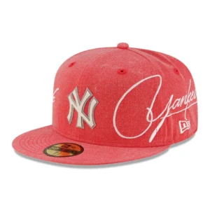 New Era New York Yankees fitted hat grey, red colorway - Yankees Washed Red Script Fitted Brings Vintage Vibes in Grey