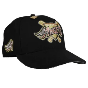 New Era Los Angeles Angels fitted hat black, grey colorway - New Era Drops Sleek Angels Fitted in Black Fleece Material