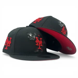 New Era New York Mets fitted hat black colorway - New Era Drops Clean Mets Cartoon Fitted in All-Black Colorway