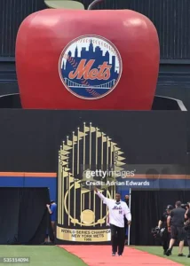 New York Mets 1986 World Series championship celebration at Shea Stadium with players and fans