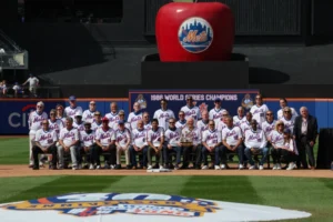 Mets 40th anniversary commemorative logo celebrating franchise history since 1962