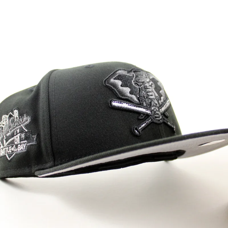 New Era Oakland Athletics fitted hat Black Gray Under Brim colorway - Oakland Athletics Battle Of The Bay 1989 World Series New Era 59Fifty Fitted Hat (Black Gray Under Brim)