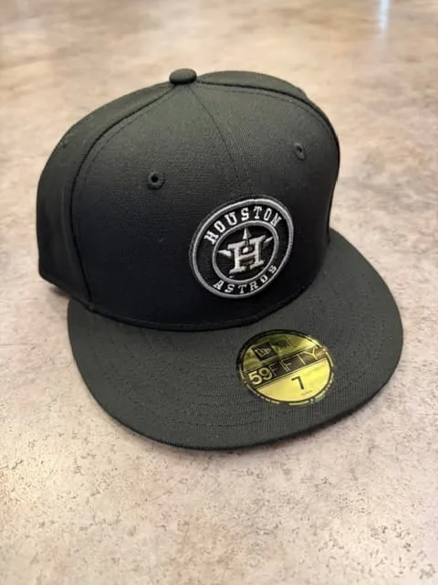 New Era Houston Astros fitted hat black, white colorway - New Era Drops Clean Houston Astros Fitted in Classic Black/White