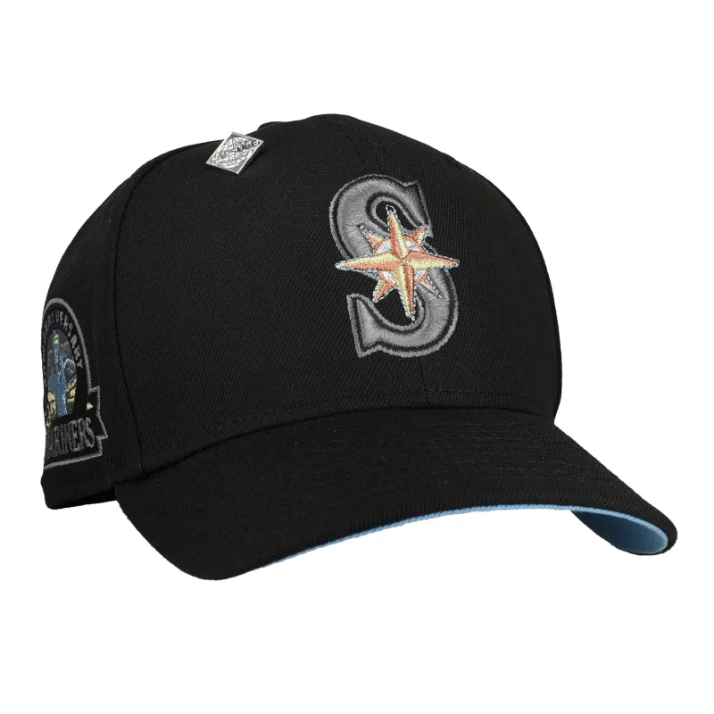 New Era Seattle Mariners fitted hat black, blue colorway - Seattle Mariners 30th Anniversary Metallic Blackout 59Fifty Fitted Hat