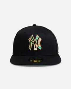 New Era New York Yankees fitted hat black colorway - New Era Yankees Woodland Camo Fitted Sneaks onto the Scene